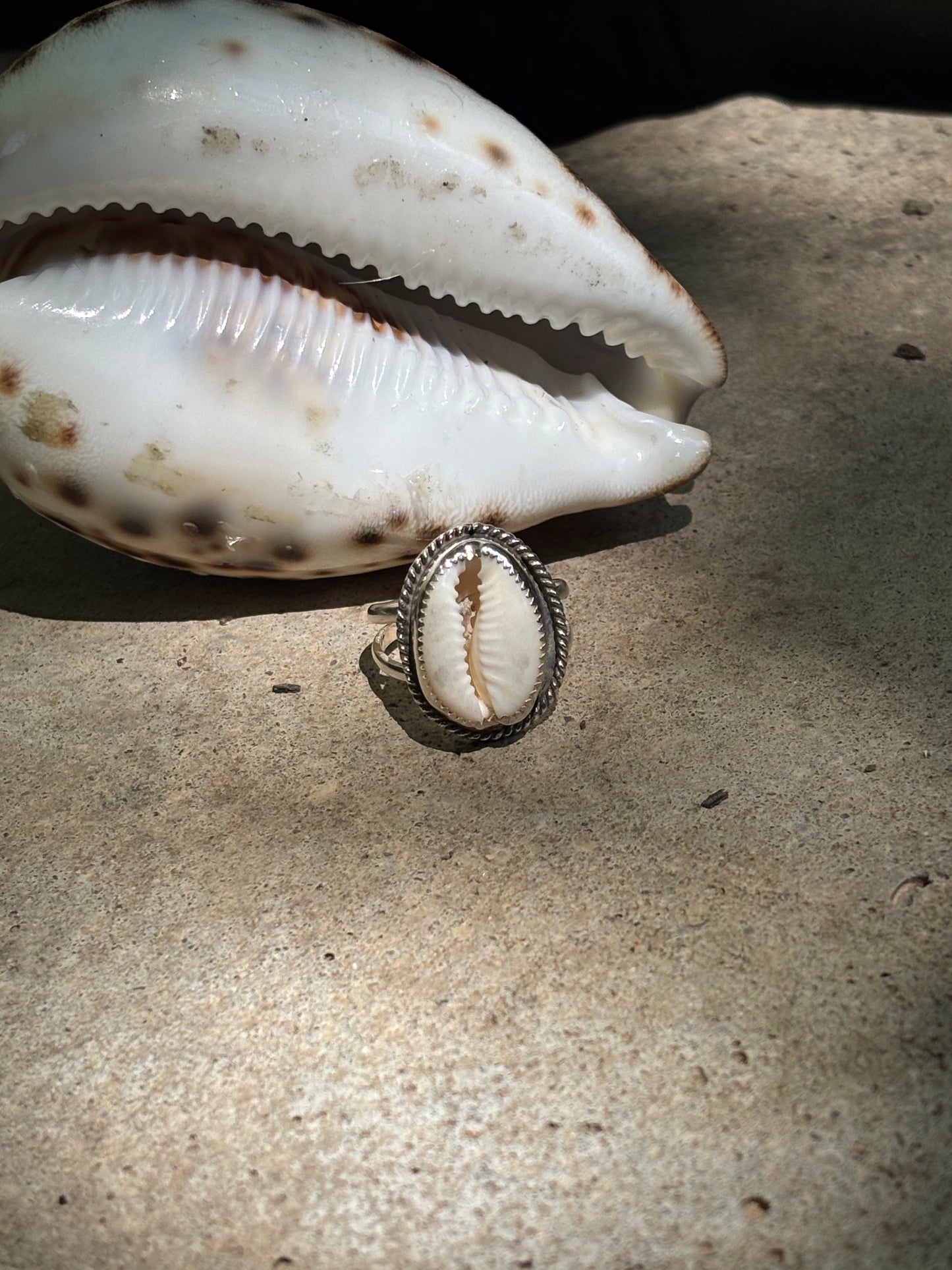 Cowry shell ring - collectionsbytracy.com