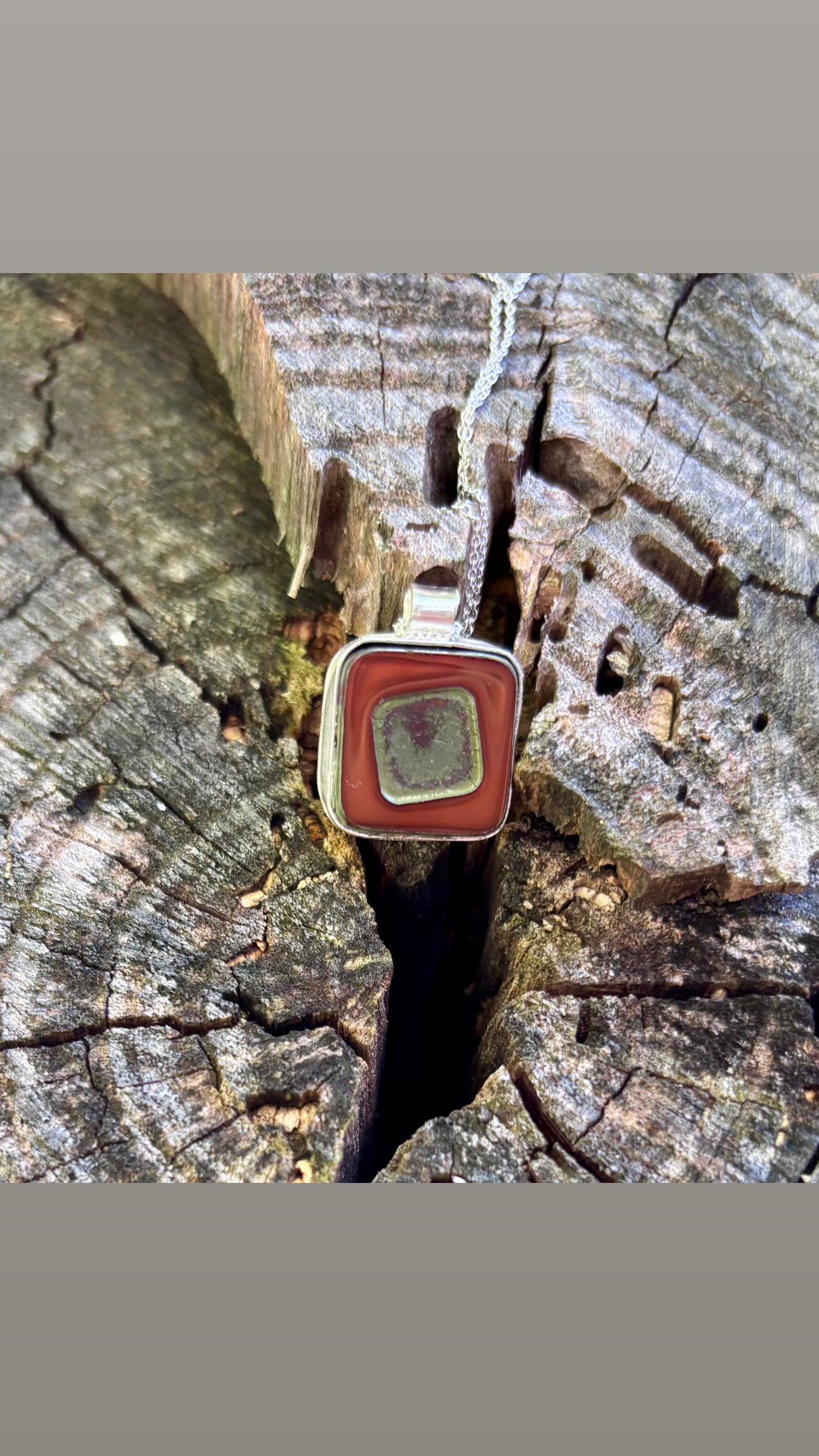 Square Sand Green necklace
