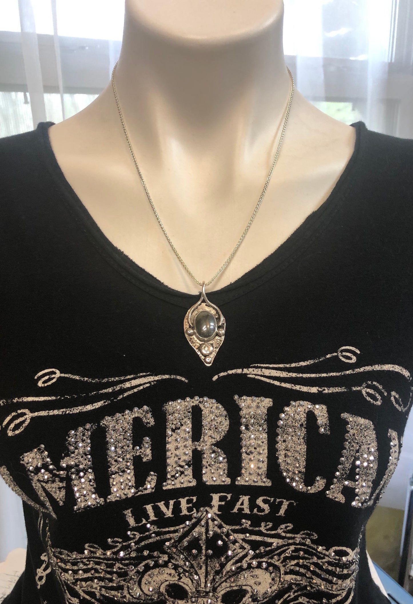 Hematite gemstone necklace - collectionsbytracy.com