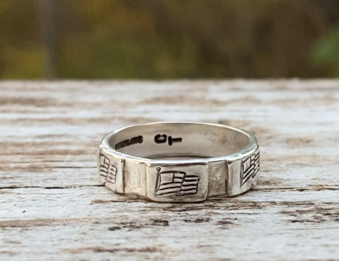Patriotic ring - collectionsbytracy.com