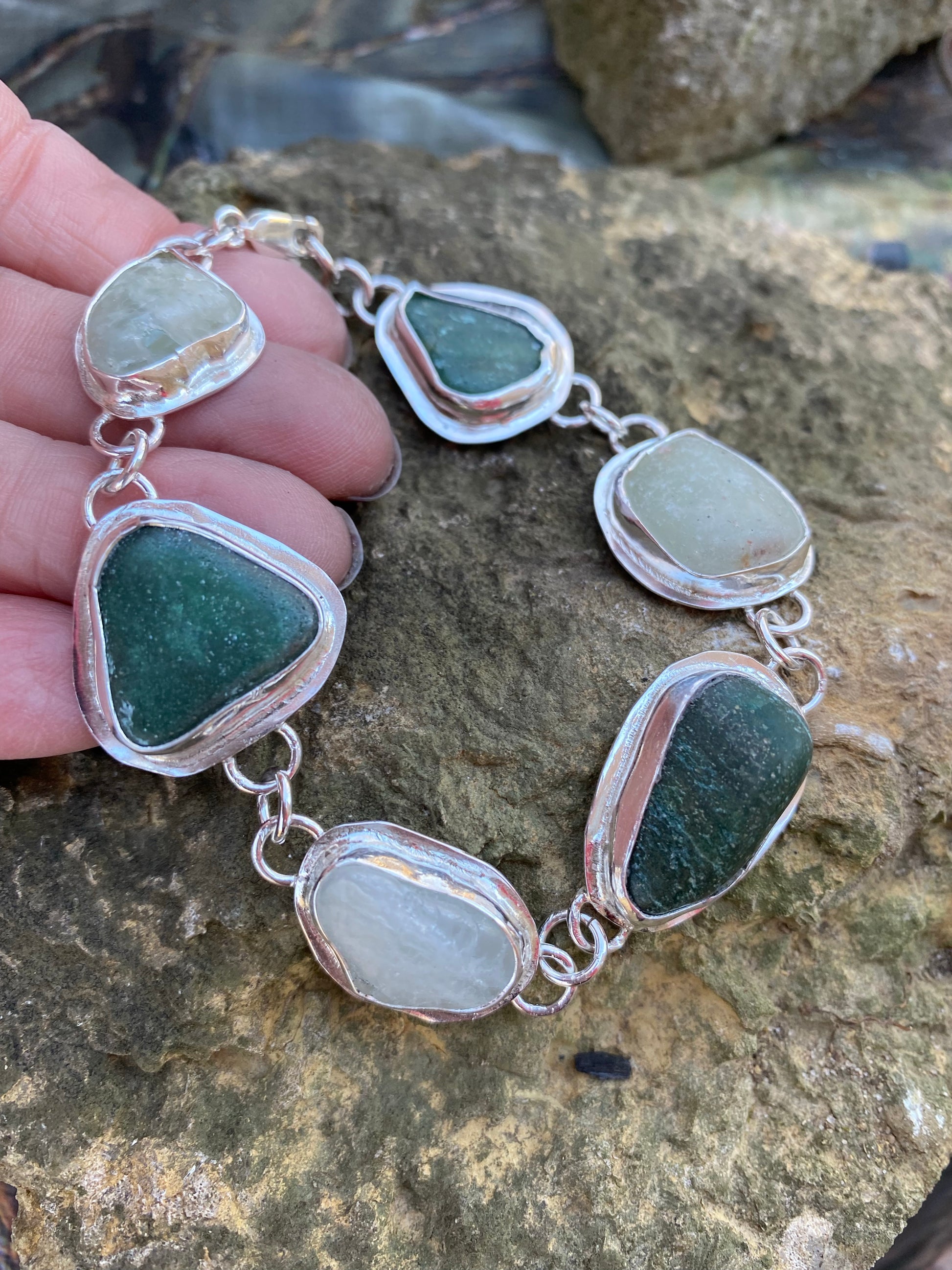 Raw gemstones bracelet - collectionsbytracy.com