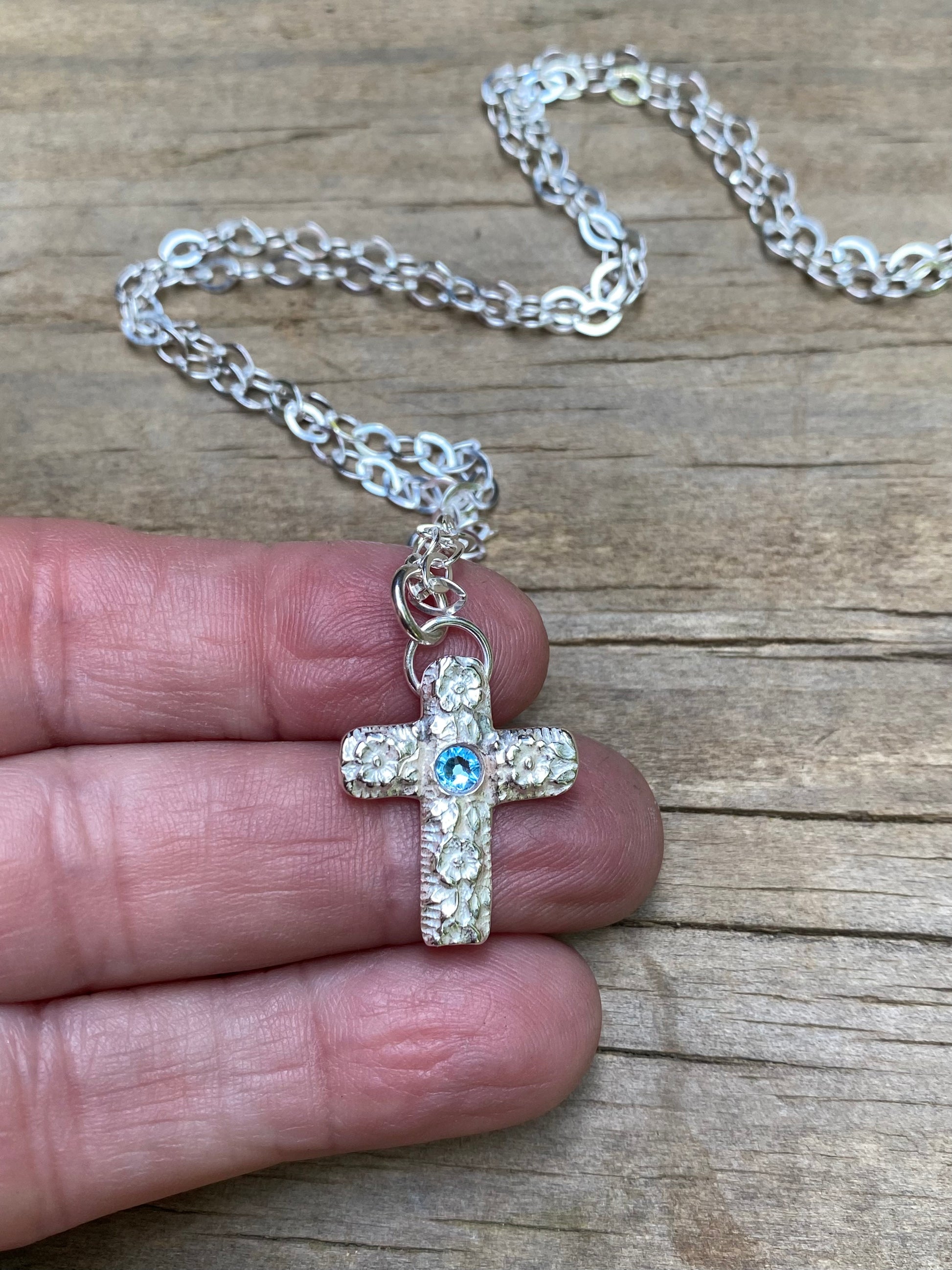 Silver cross necklace - collectionsbytracy.com