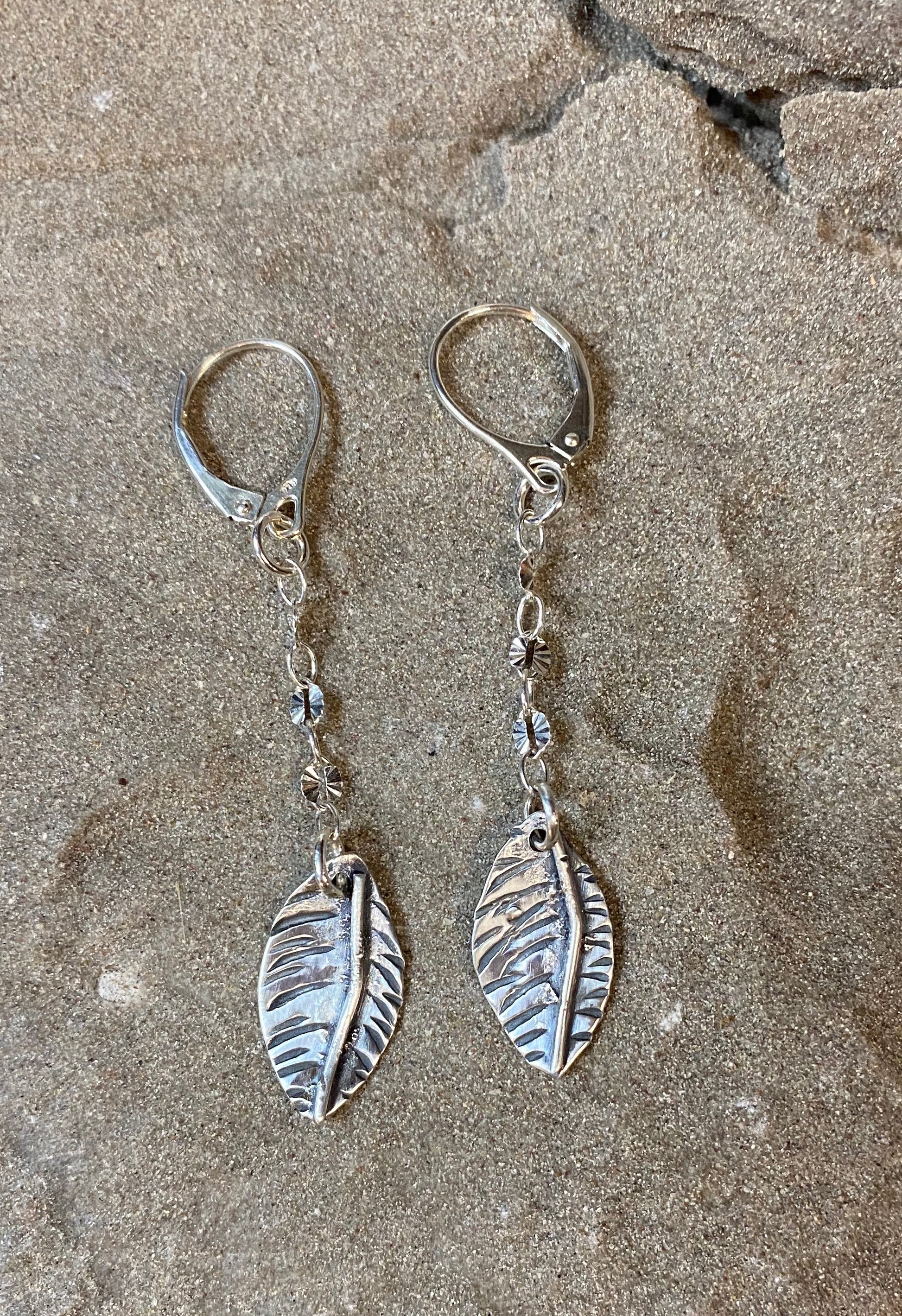 Leaf dangle earring - collectionsbytracy.com