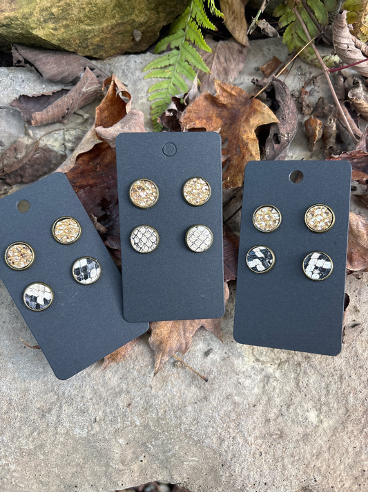 Gold sparkle earring