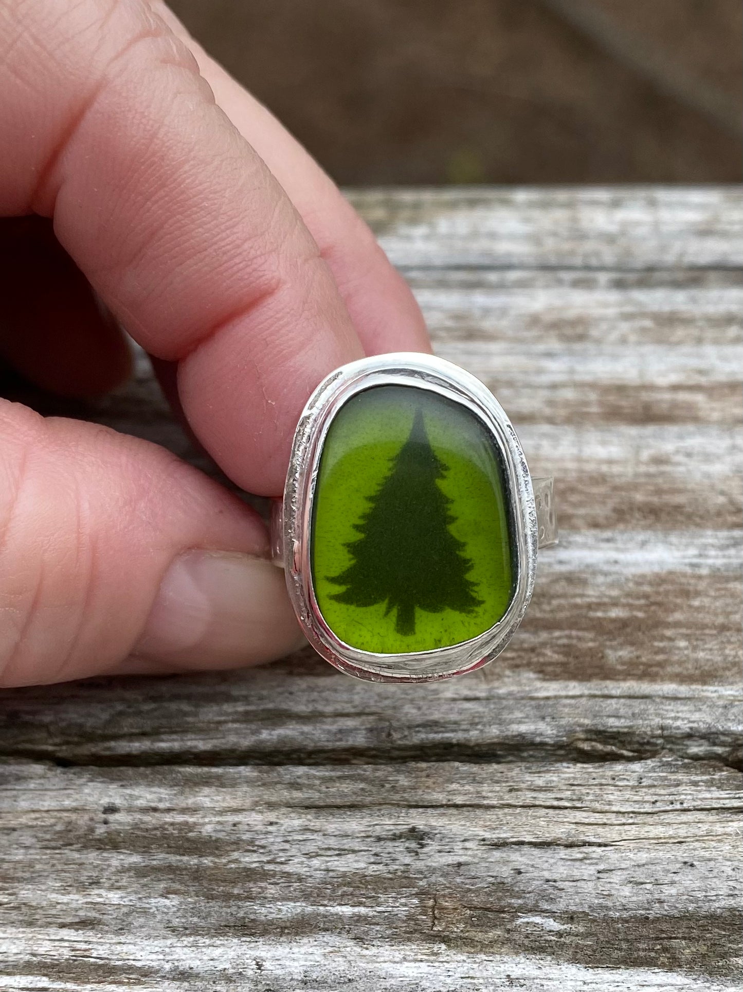 Pine tree silhouette ring