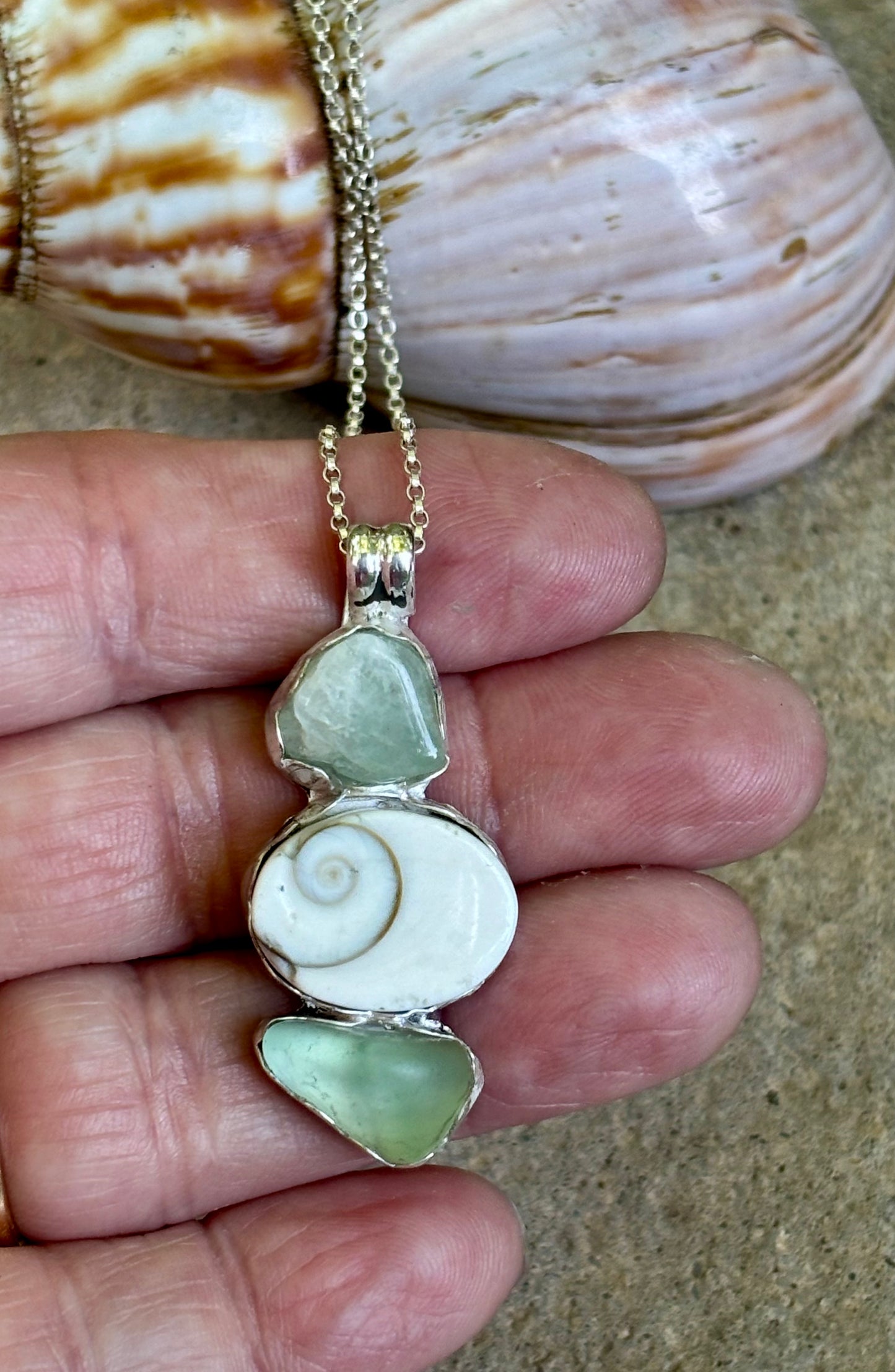 Shell necklace