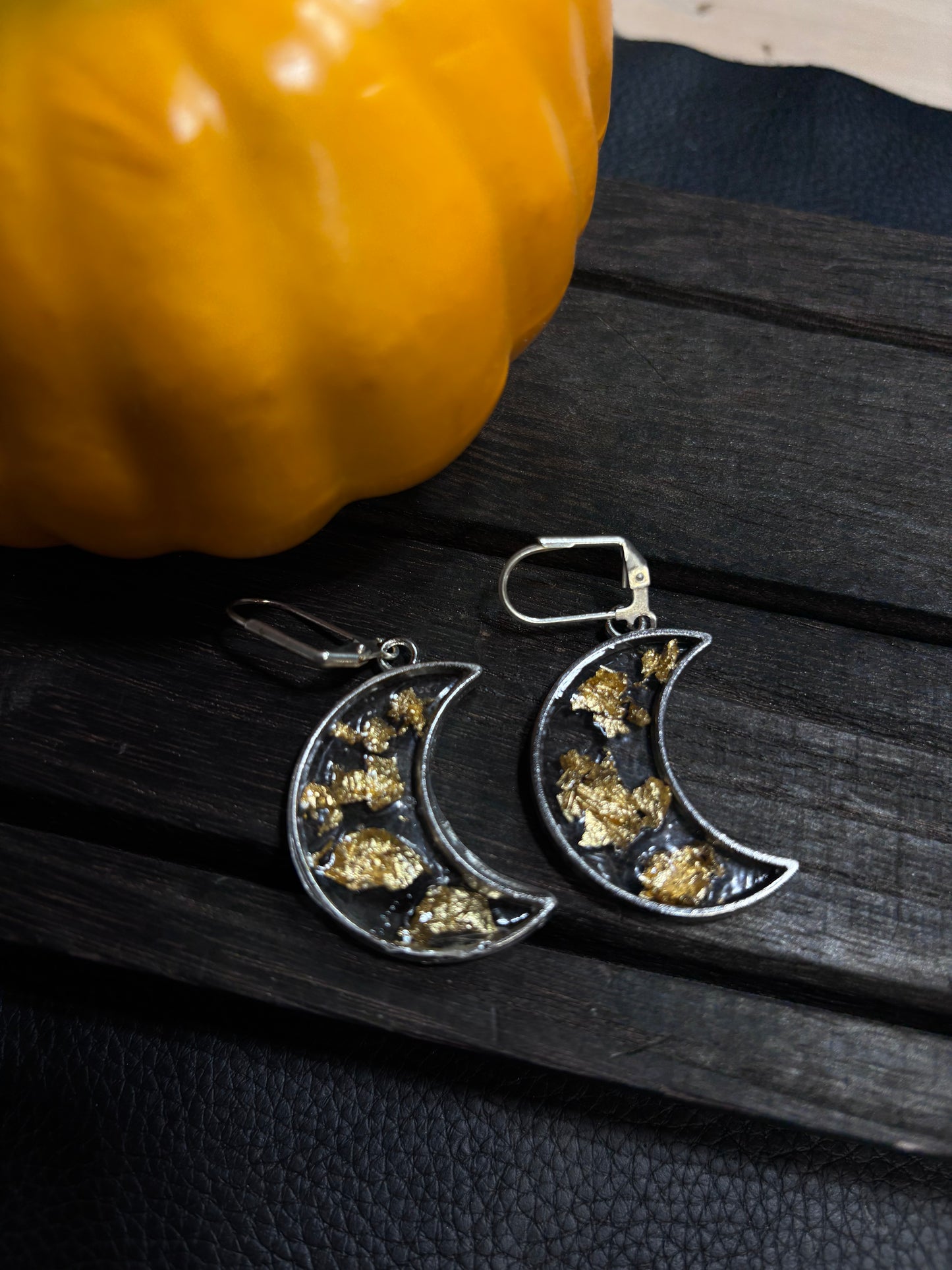 Spooky Halloween earring