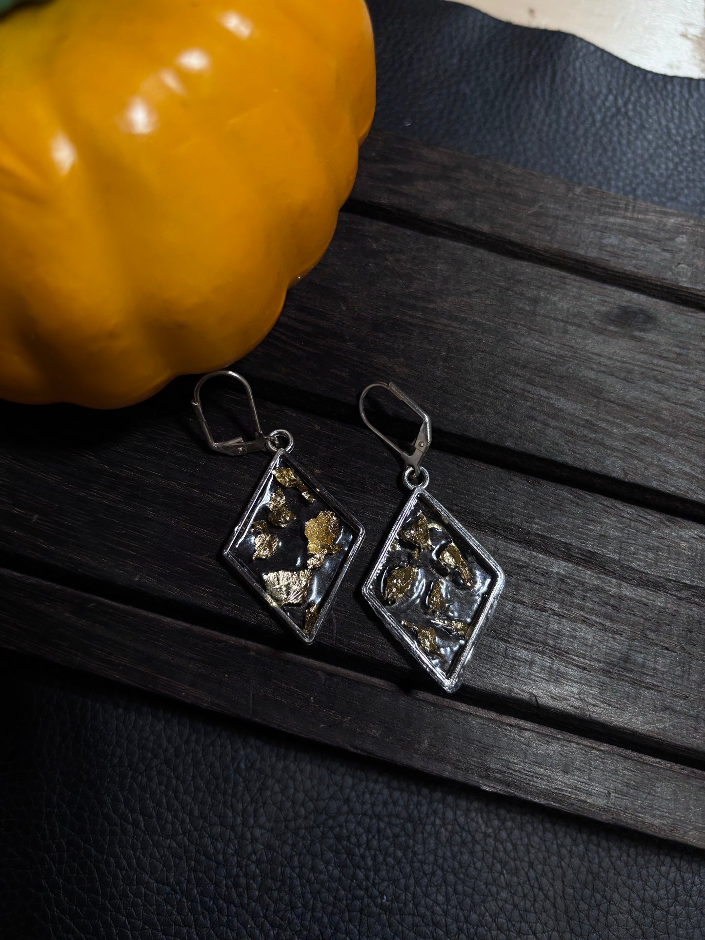 Spooky Halloween earring