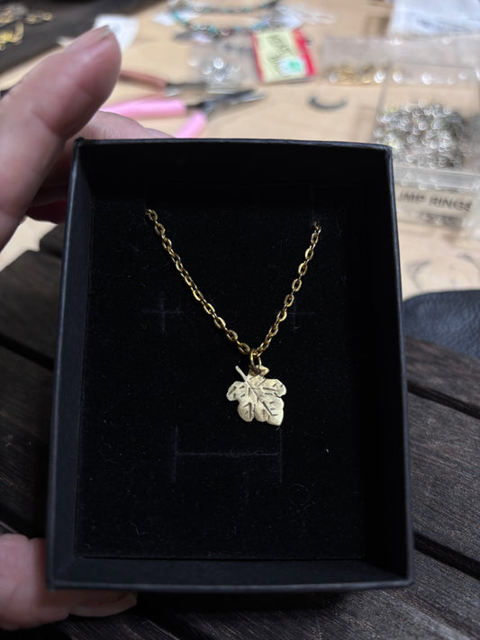 Leaf necklace