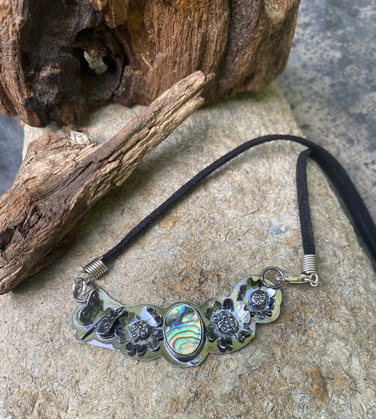 Abalone shell necklace - collectionsbytracy.com
