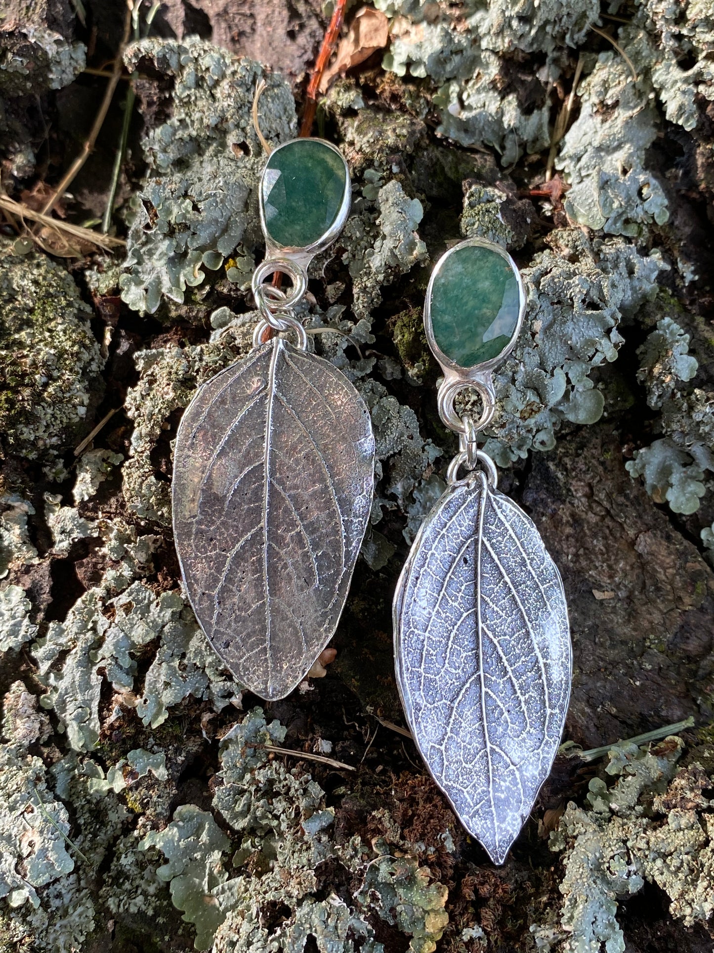 Moss Agate stone & Silver Leaf earrings - collectionsbytracy.com