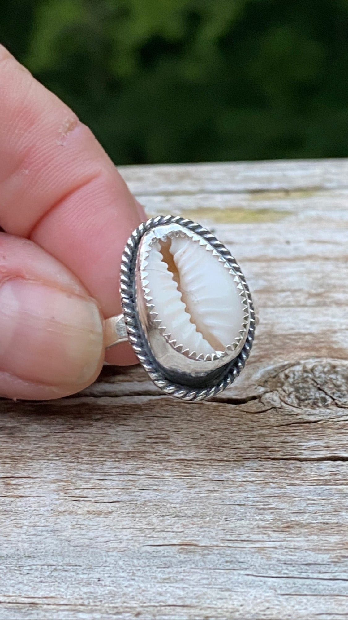 Cowry shell ring - collectionsbytracy.com