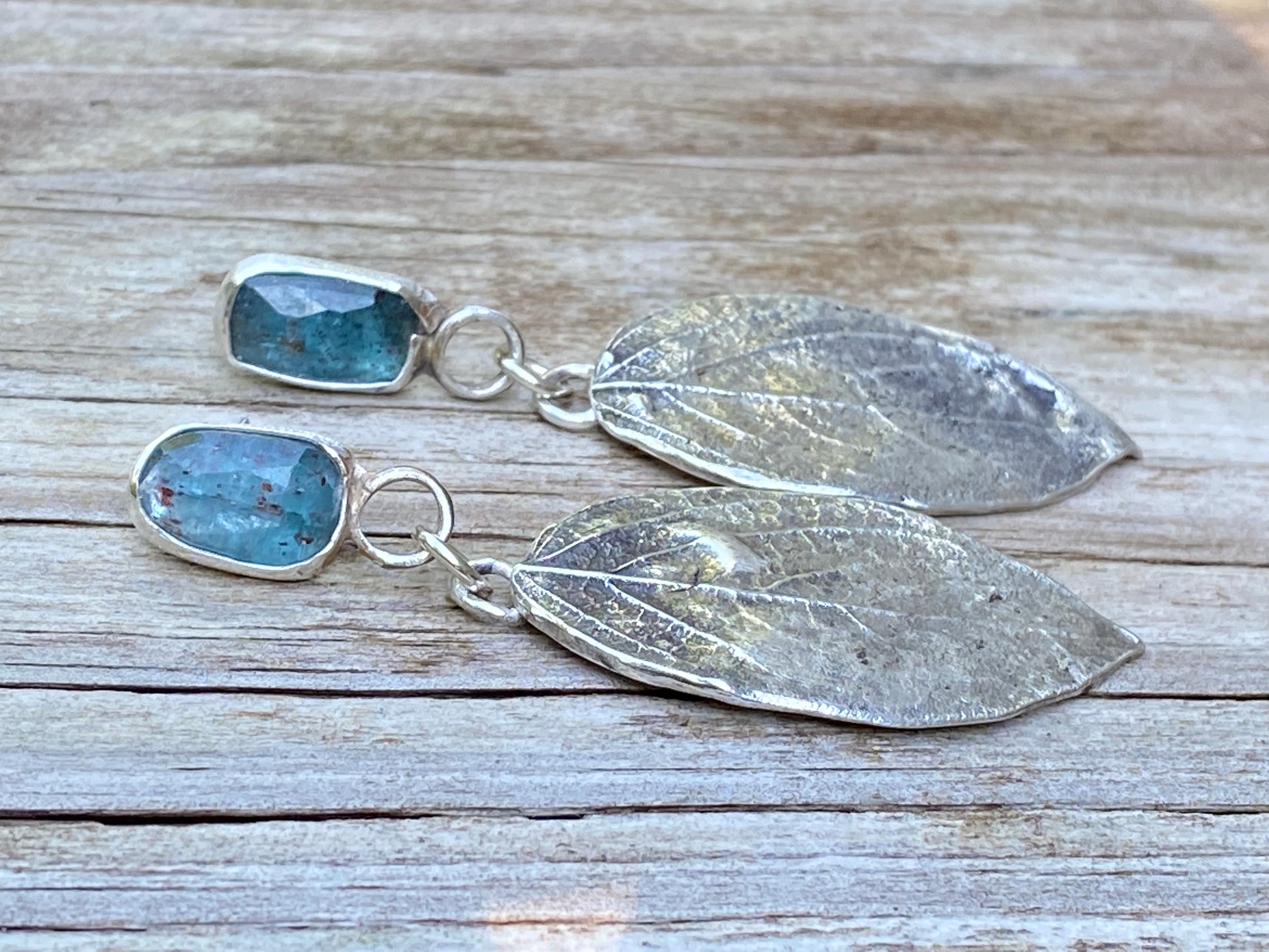 Teal Moss Kyanite gemstone & Silver leaf earrings - collectionsbytracy.com