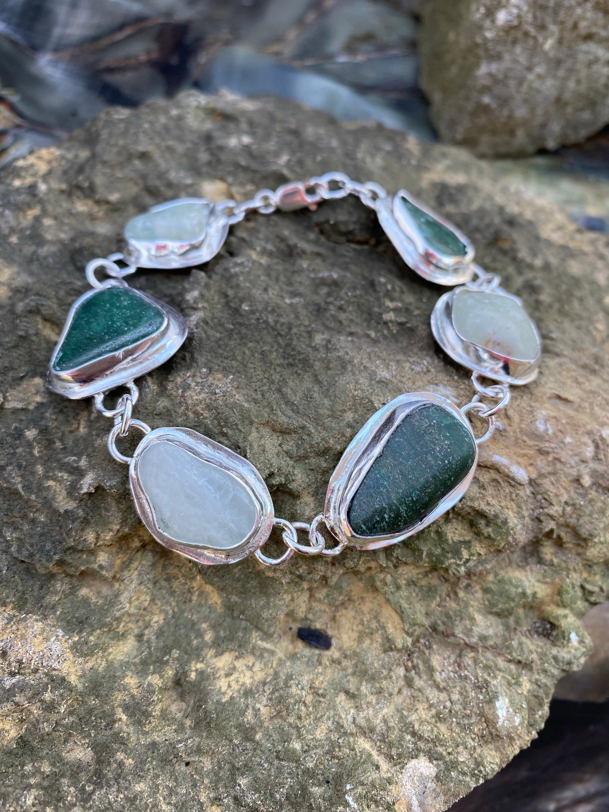 Raw gemstones bracelet - collectionsbytracy.com