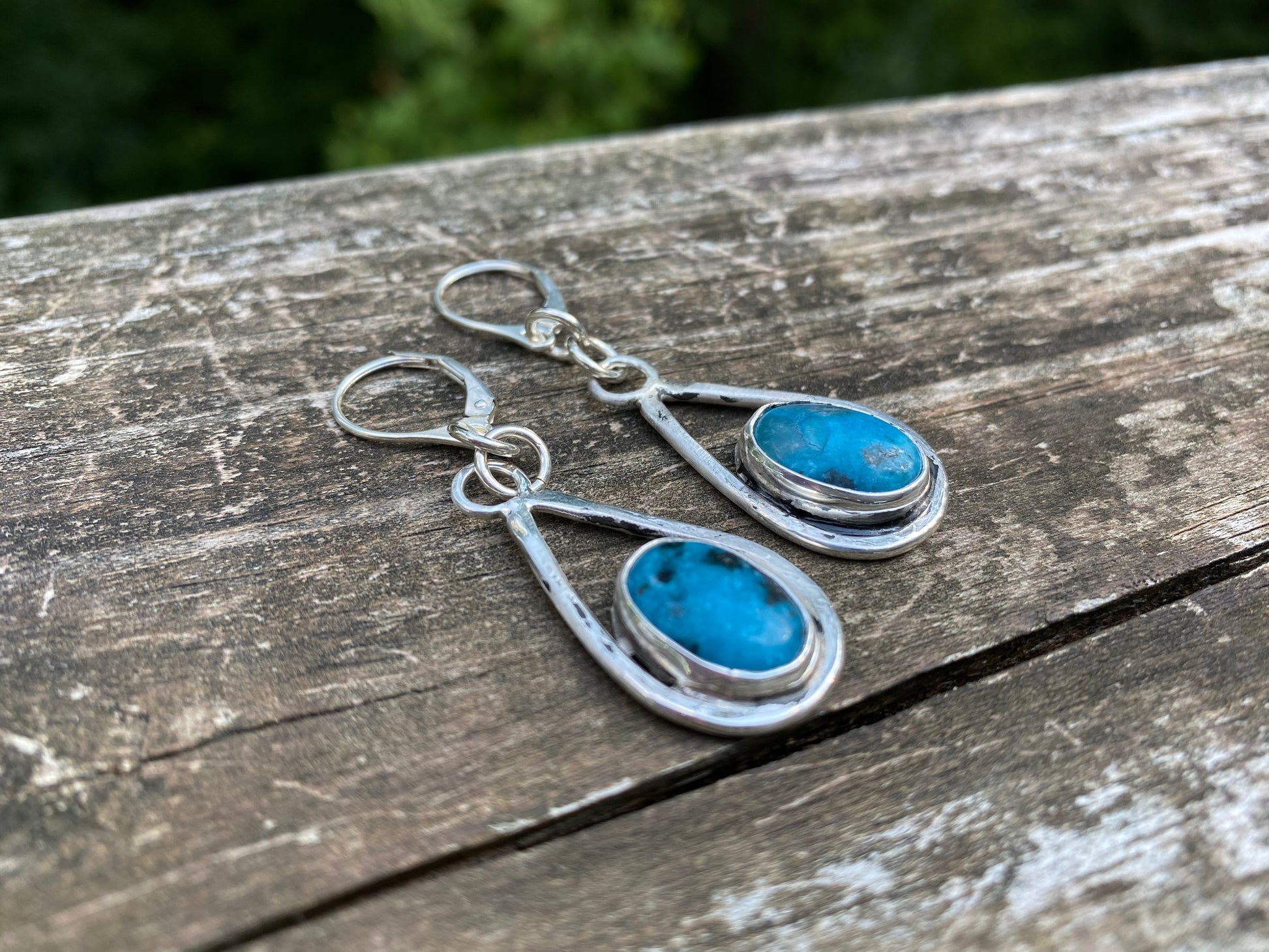 Blue agate stone earrings - collectionsbytracy.com