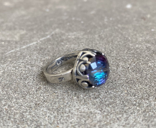 Royal glass ring - collectionsbytracy.com
