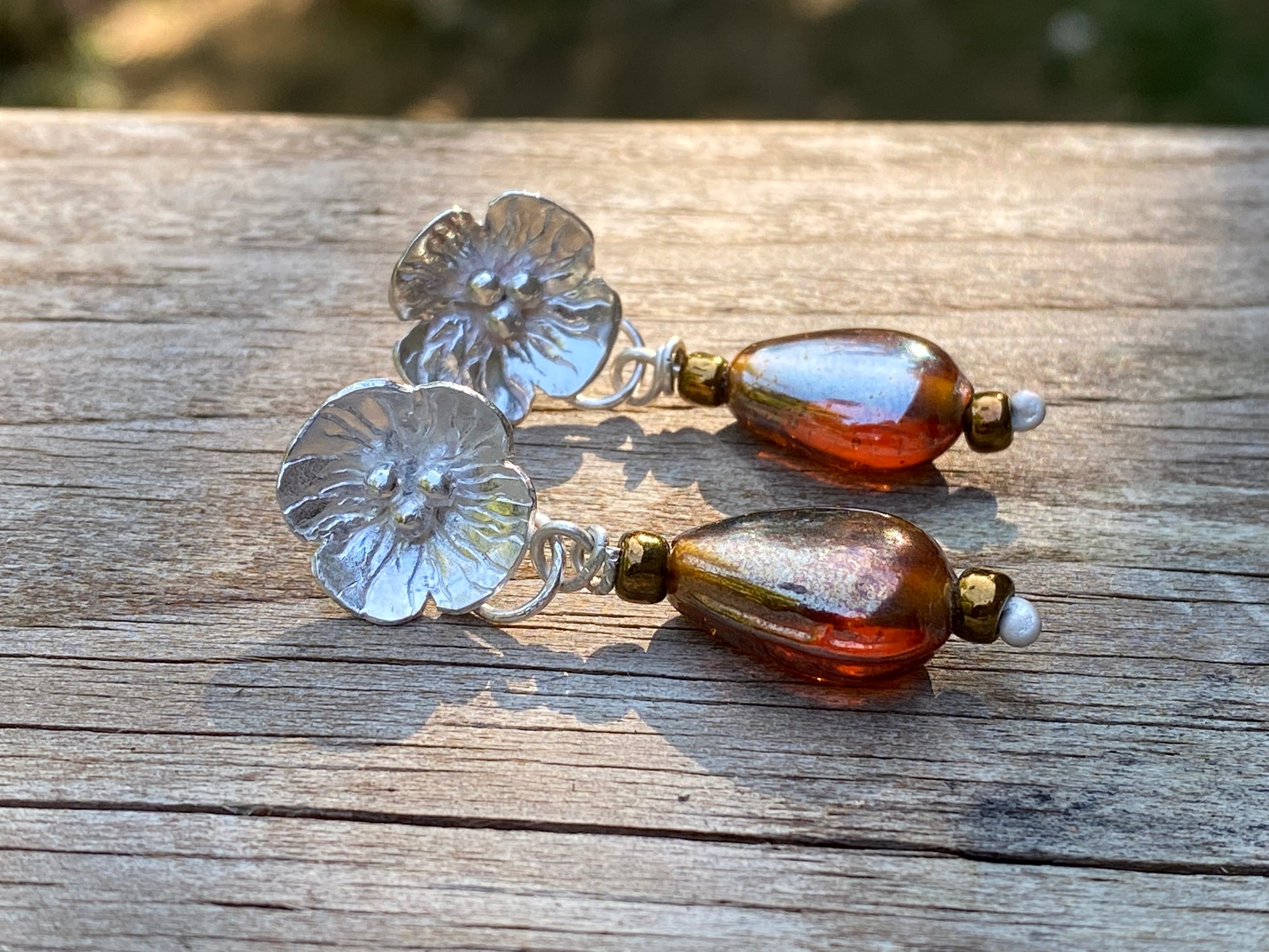 Flower earrings - collectionsbytracy.com