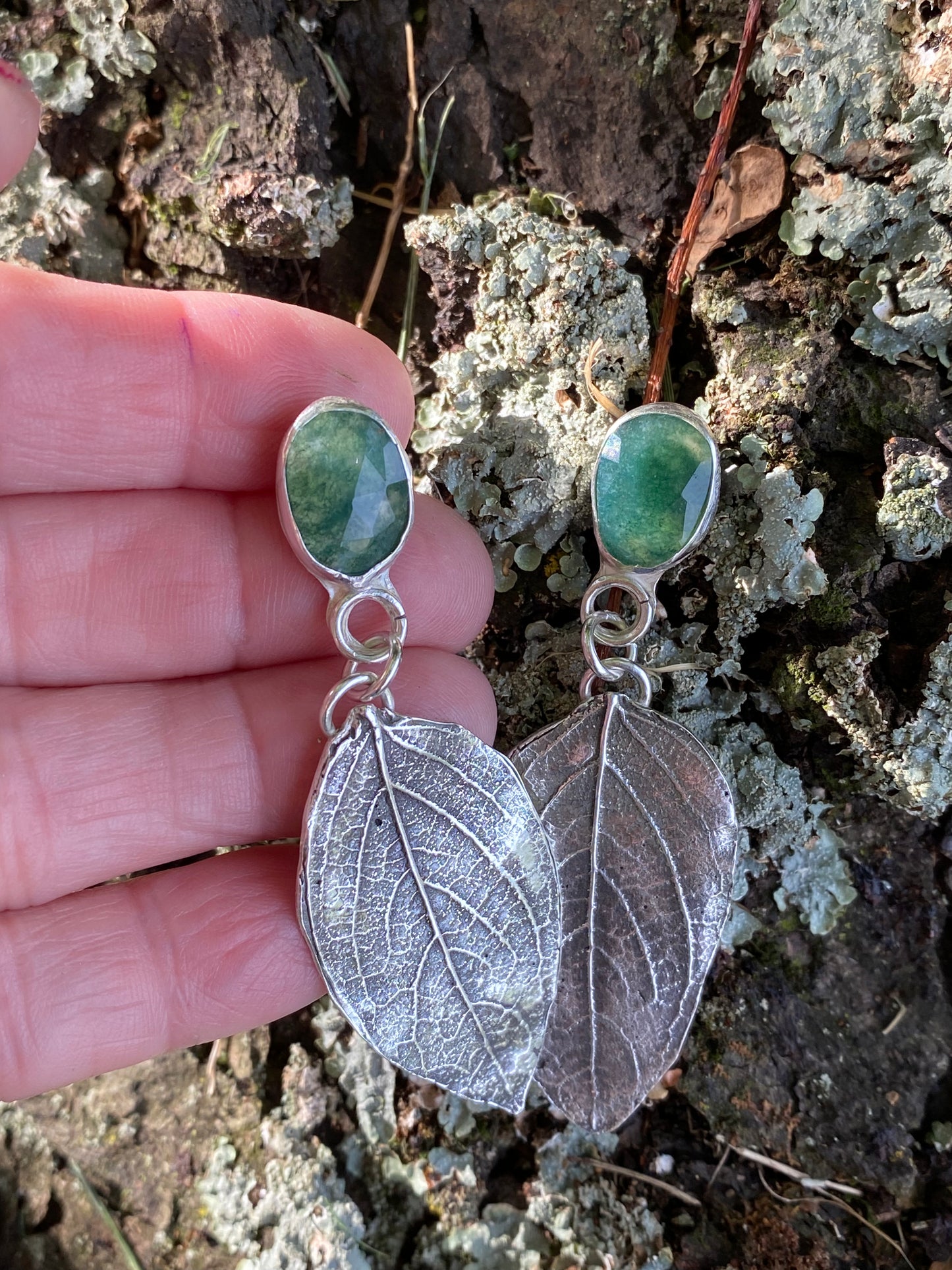 Moss Agate stone & Silver Leaf earrings - collectionsbytracy.com