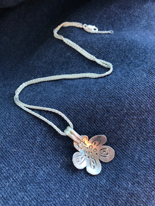 Blossom flower silver necklace - collectionsbytracy.com